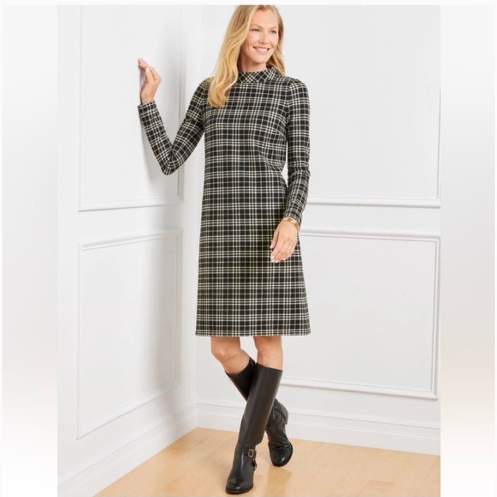 Talbots Bruched Fleece Checkered Black and White Dress Very Soft - size L PETITE